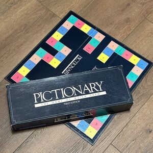 🟦 Vintage 1st Edition 1985 Pictionary Board Game Set